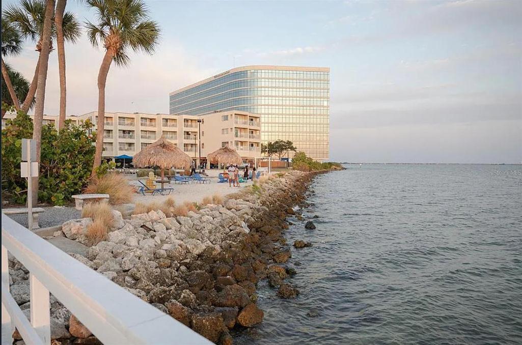 The Kondo Tiki แทมปา ภายนอก รูปภาพ