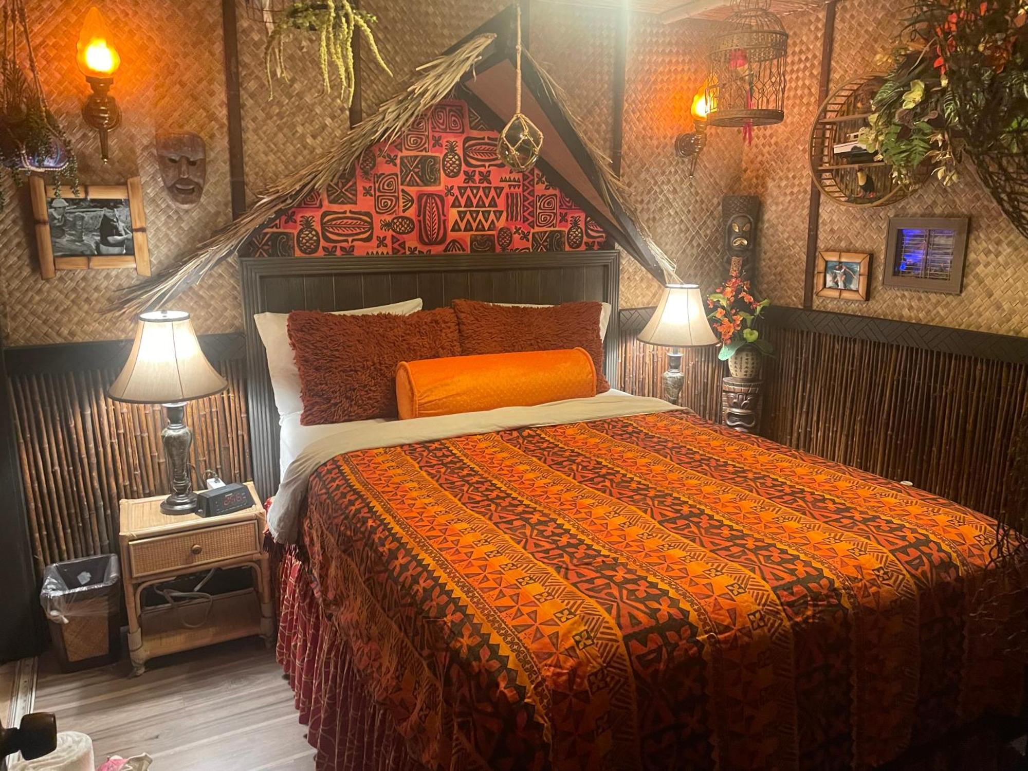 The Kondo Tiki แทมปา ภายนอก รูปภาพ